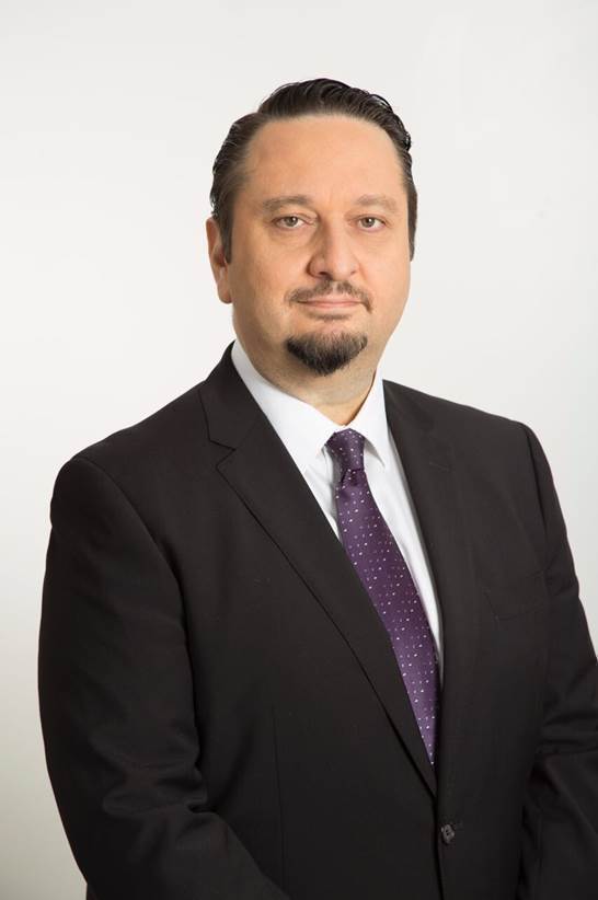 الإعلامي نارت بوران
