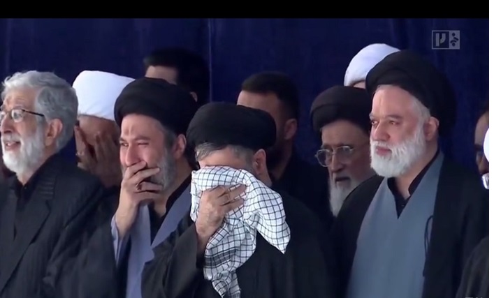 شاهد أبناء السيد علي الخامنئي في أول ظهور علني بعد رحيله