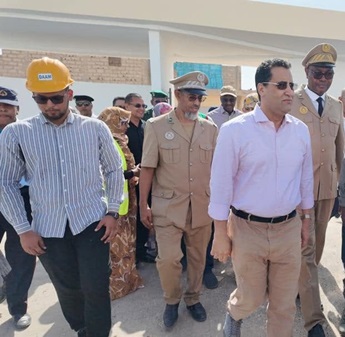 الوزير الأول الموريتاني يلوّح باتخاذ إجراءات بحق العاملين في قطاع الصحة الذين يتغيبون عن أماكن عملهم دون مبررات