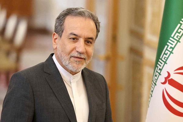 إيران تنفي توجه عراقجي الى سويسرا
