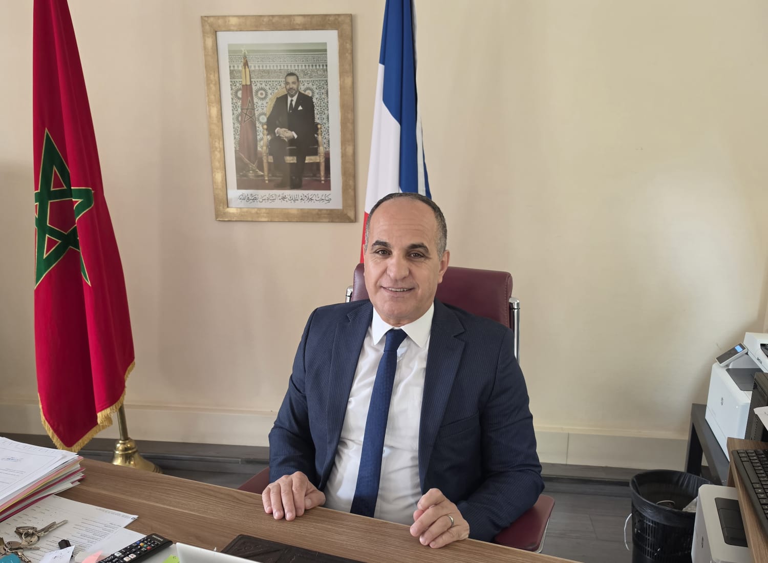 القنصل العام للمملكة المغربية بأورلي إبراهيم رزقي: نموذج في القرب وخدمة الجالية المغربية بفرنسا