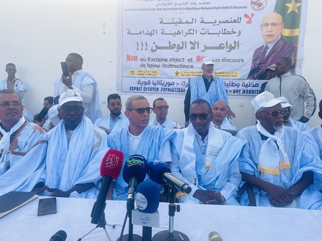 المنسقية الوطنية لأصدقاء رئيس الجمهورية تنظم مهرجانا حاشدا تحت شعار(لالاستغلال العواطف الدينية وتأجيج الفتن وتقسيم الشعب لواحد)