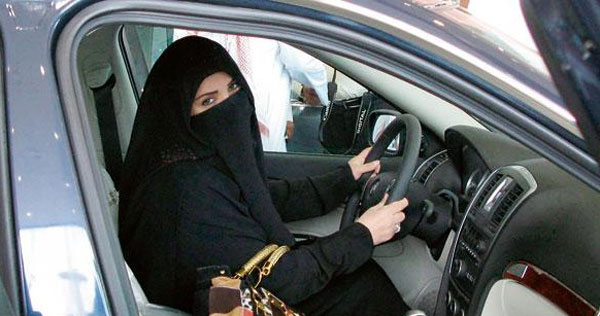 السعودية تسمح للنساء قيادة السيارات