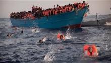 البحرية الليبية تنقذ 115 مهاجرا